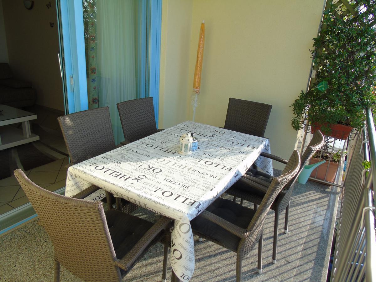 Apartment Karla Porec Exterior photo